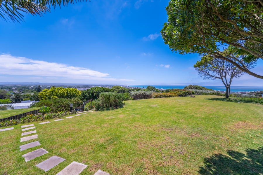 4 Bedroom Property for Sale in St Francis Bay Village Eastern Cape